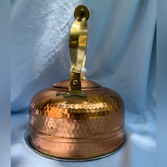 Vintage copper tea pot - Picture 5 of 10